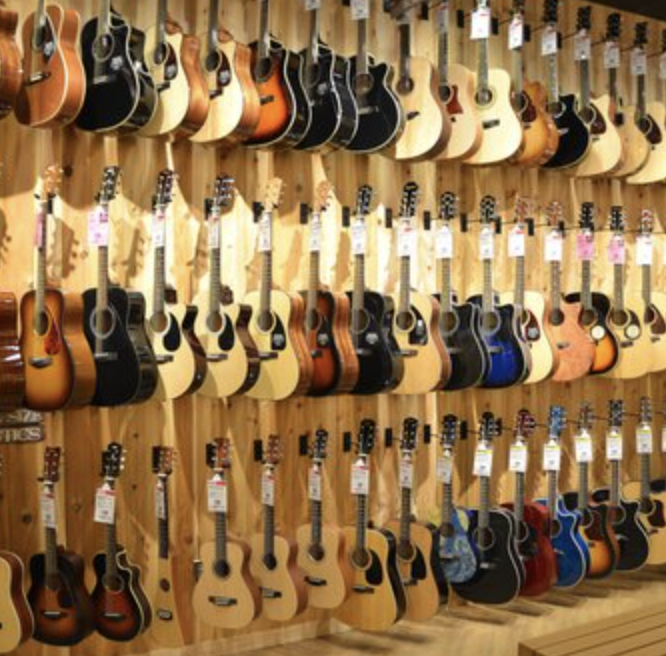guitar center acoustic room - !